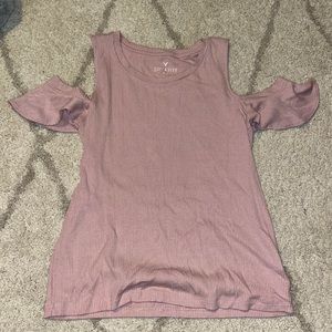 Tank top/off the shoulder shirt